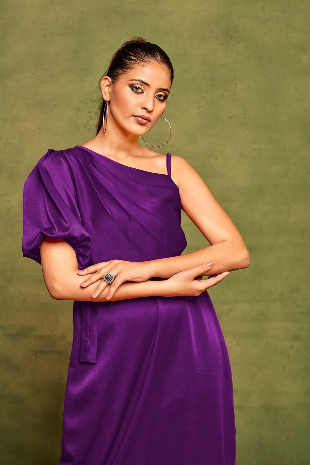 Purple Elegant Velvet Satin One-Shoulder Midi Dress Close up look