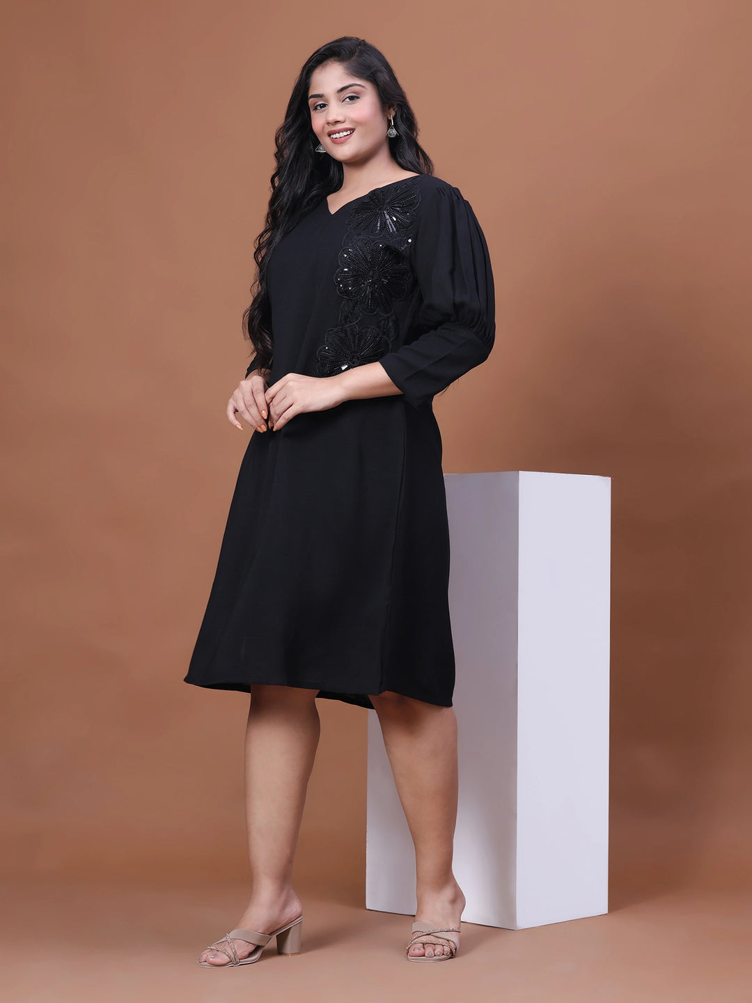 Black Tie up Elegant Black Plus Size Sequin Velvet Dress 2025