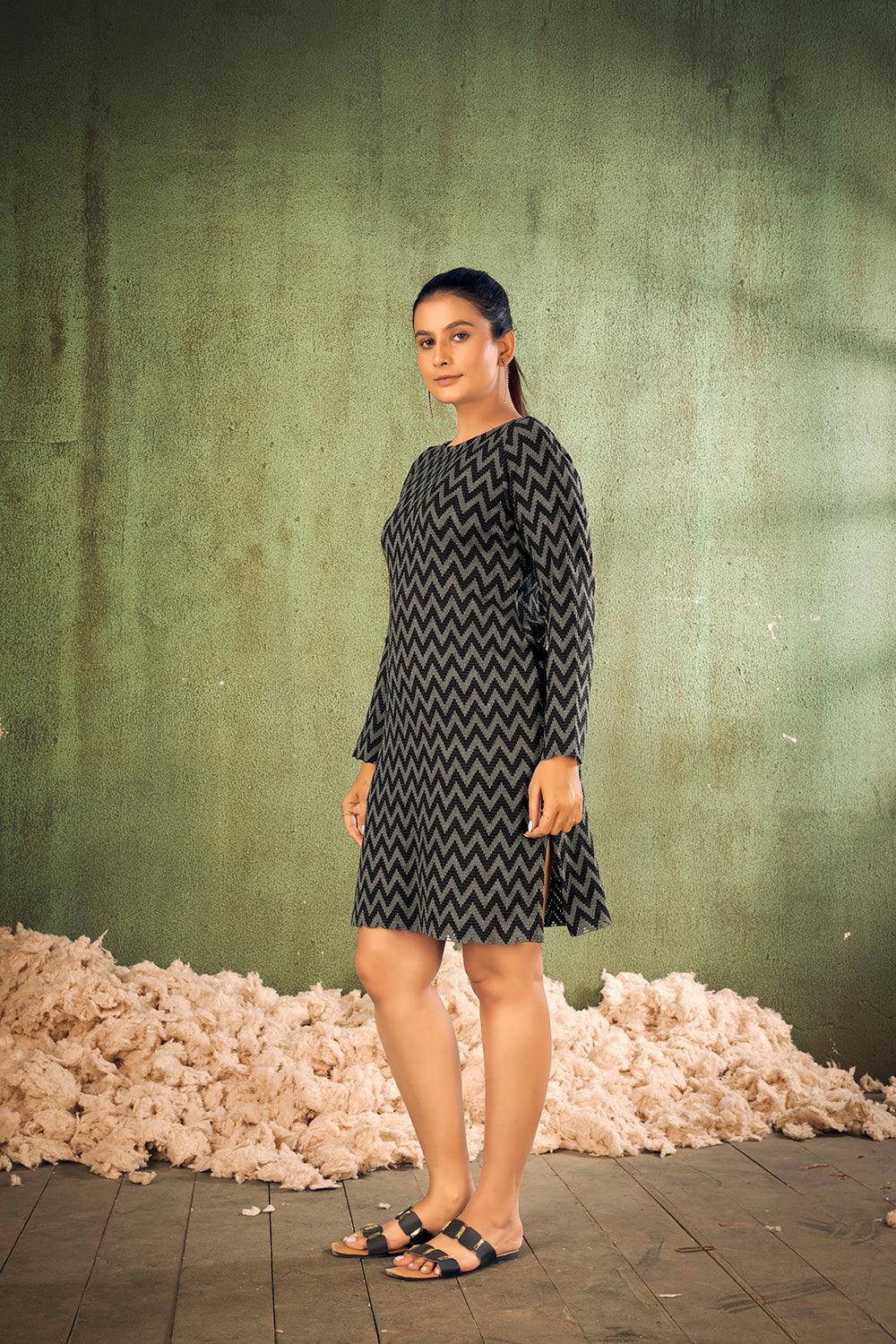 Black and green zig zag beach dress