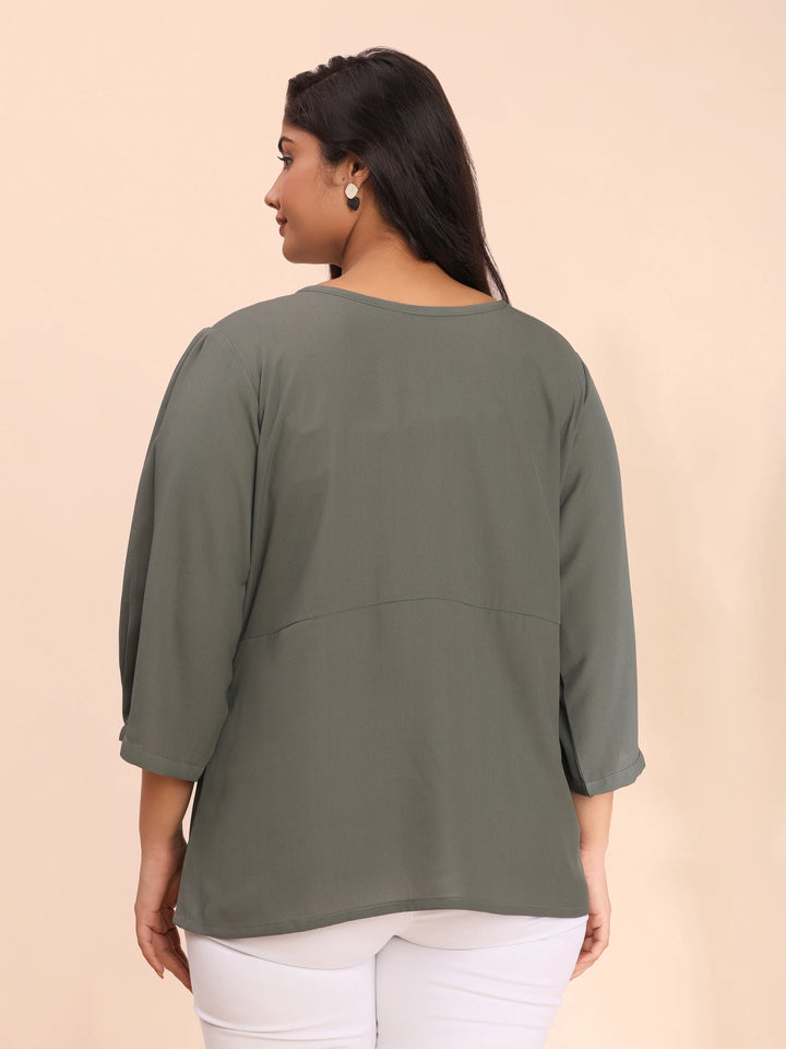 Stillgreen casual wear top with pearls