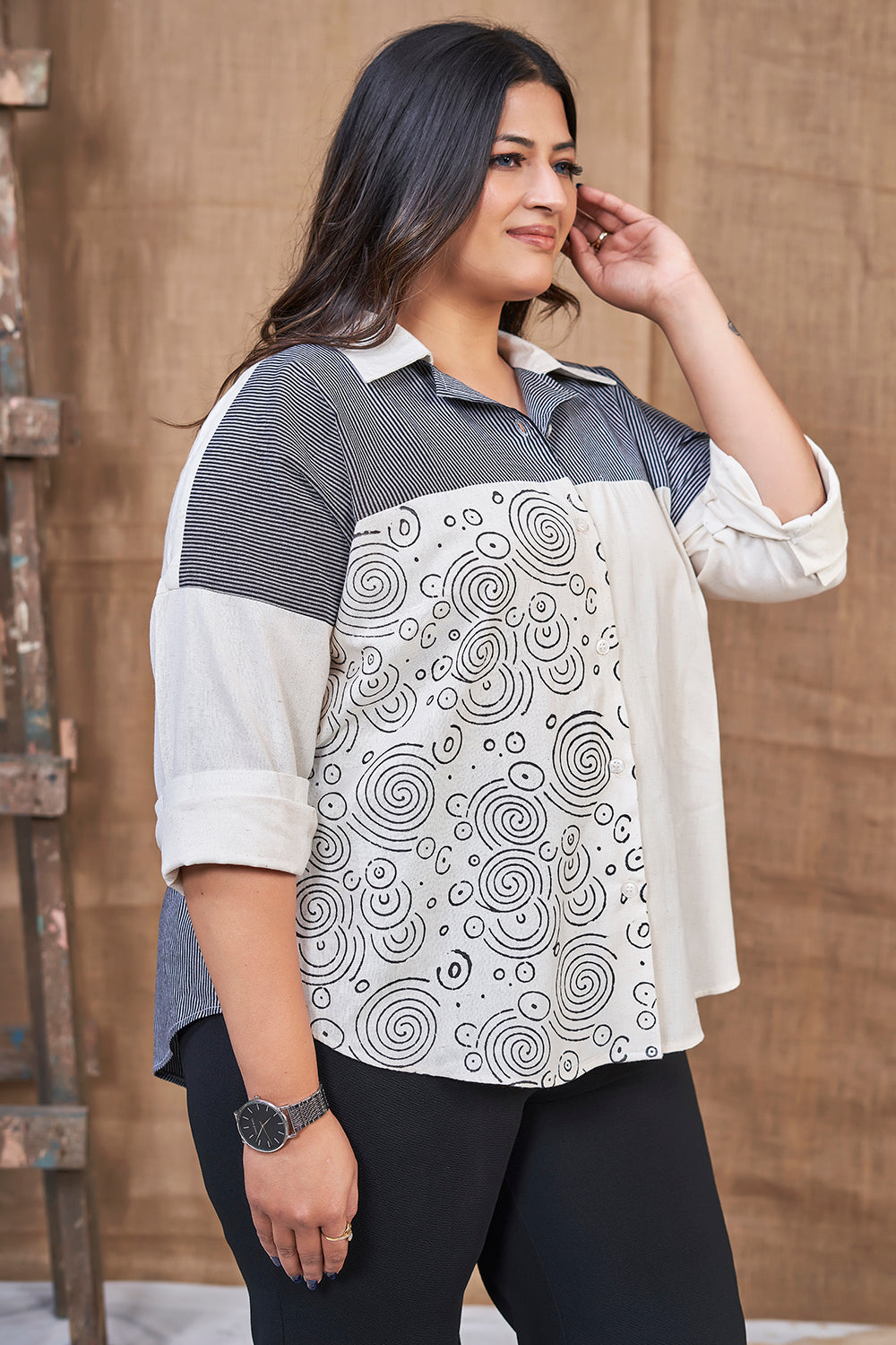 Off-white Casual Shirt Design With Blue Floral Patchwork For Plus Size Women