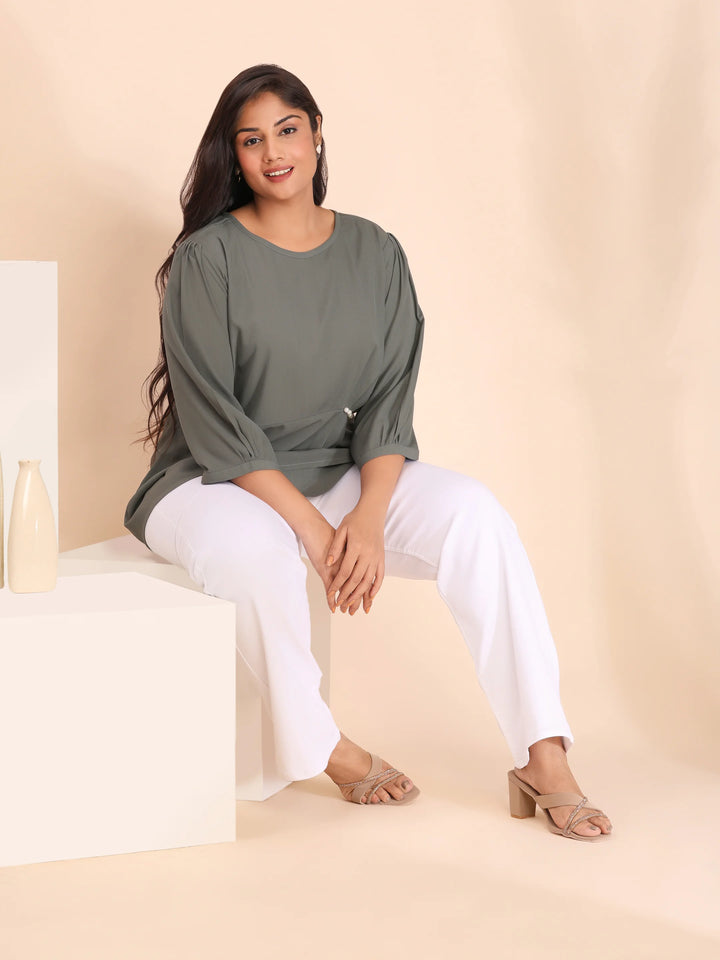 Stillgreen casual wear top with pearls