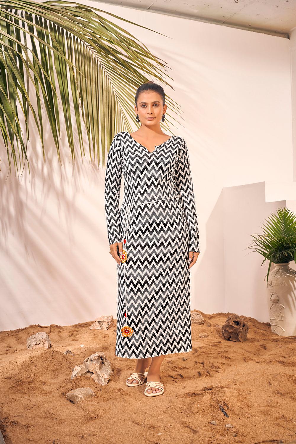 Black and White Zig zag Knitted Beach Wear Midi Dress - Curvy Lane