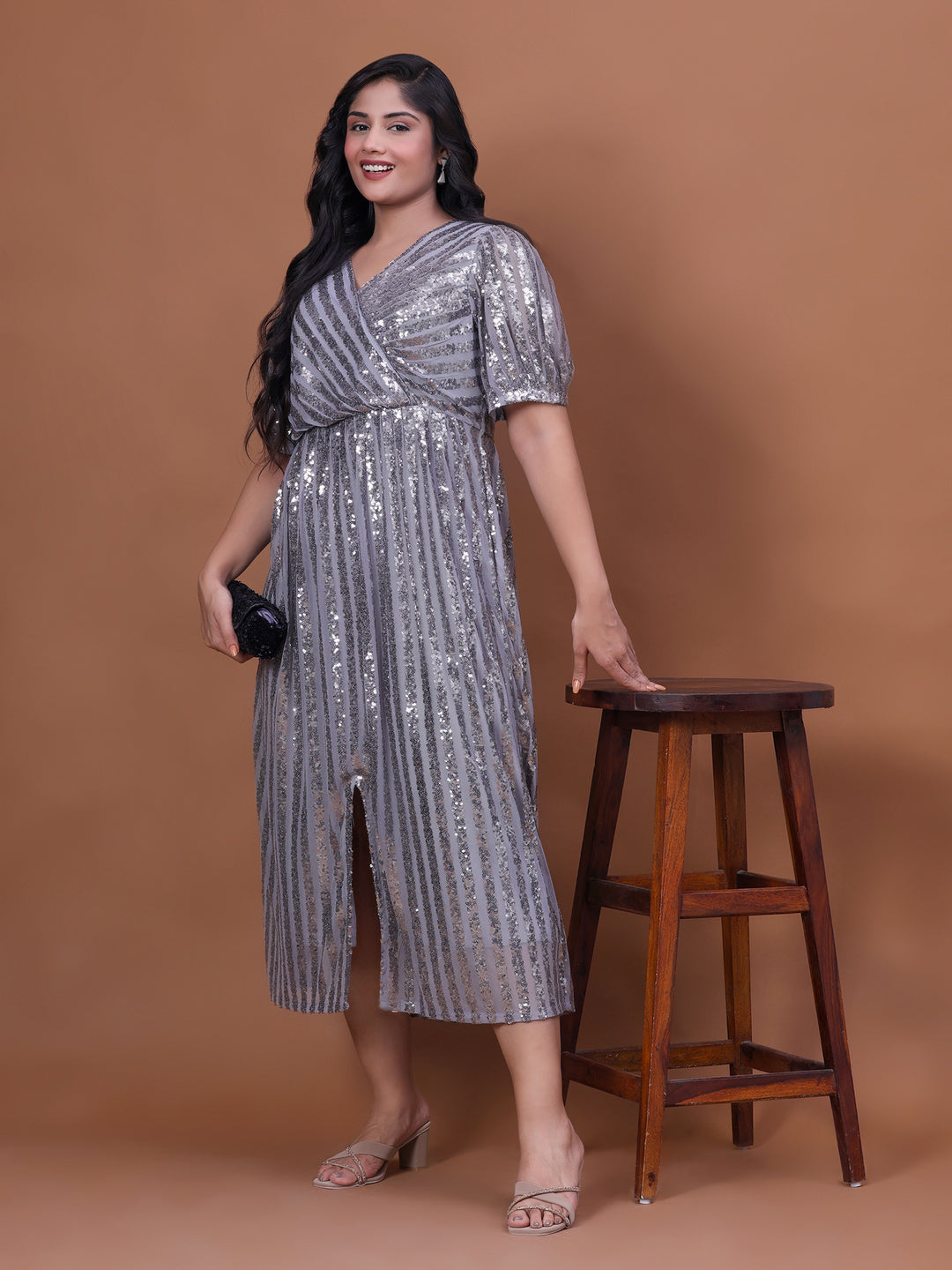 Elegant Grey Sequins Dress with Puffed Sleeves