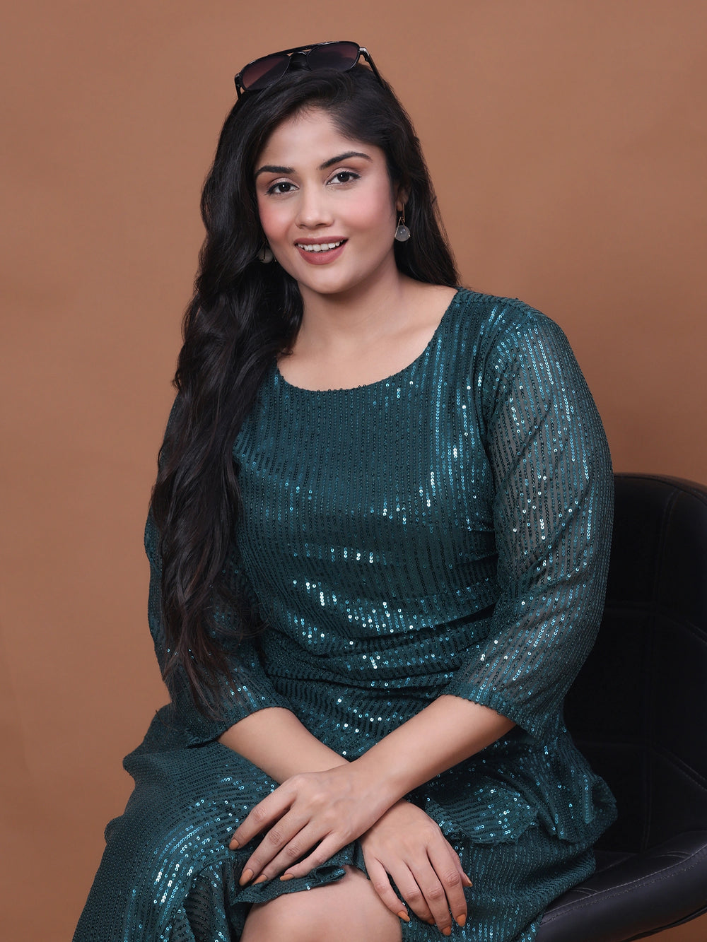 Stretchable Lycra sequin midi dress for curvy women