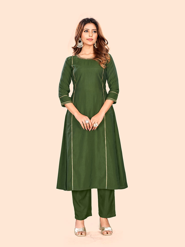 Curvy Lane Ladies Green Round Neck Kurta with pant set