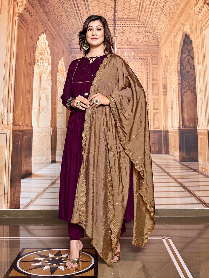 Curvy Lane Ladies Purple Kurta with pants & dupatta set