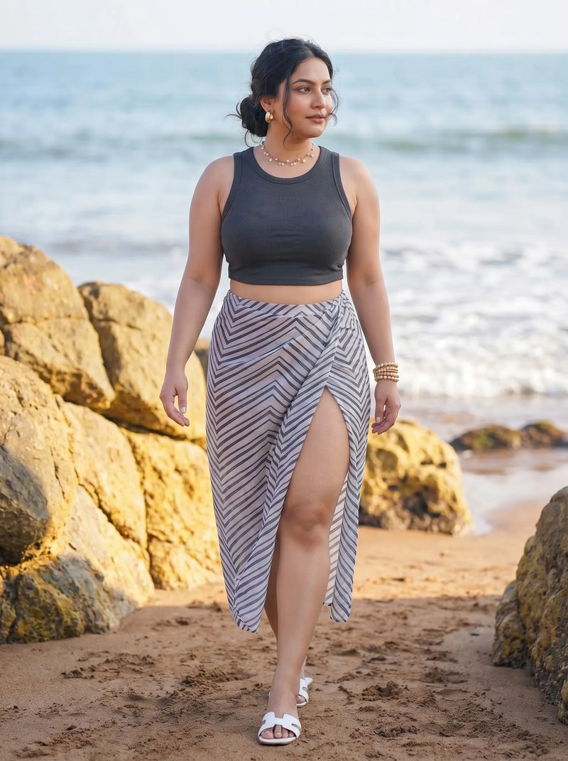 Curvylane's Elegant White And Black Sarong With Stripe Print