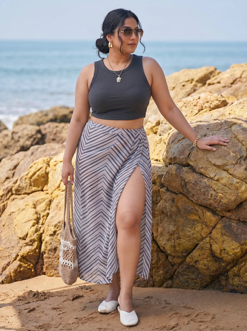 Curvylane's Elegant White And Black Sarong With Stripe Print